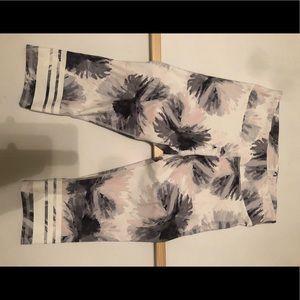 Fabletics medium workout Capris